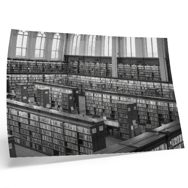 Väggposter Klassiskt bibliotek med trähyllor