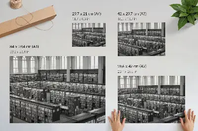 Väggposter klassisk biblioteksinteriör med trähyllor