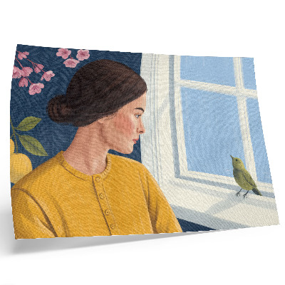 Väggposter Kvinna i en gul skjorta med en fågel på fönsterbrädan