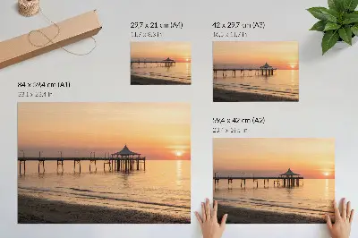 Poster solnedgång över vattnet med charmig utsikt