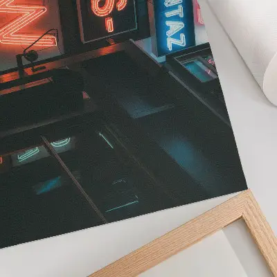 Väggposter färgglada neonskyltar i kvällsatmosfär