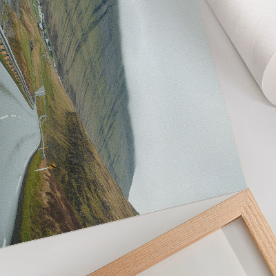 Väggposter Bergsväg mystisk dimma utrymme