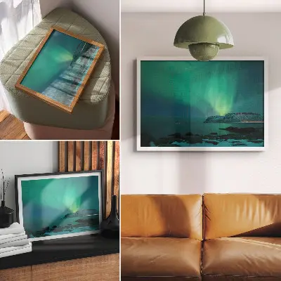 Väggposter grönt norrsken med skimrande ljus och en lugn yta