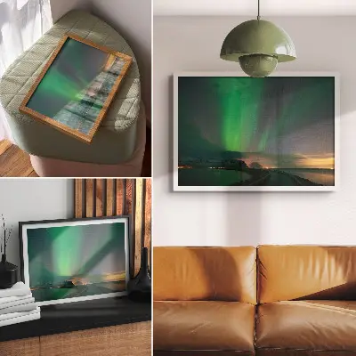 Poster med motiv av norrsken över ett kallt bergslandskap