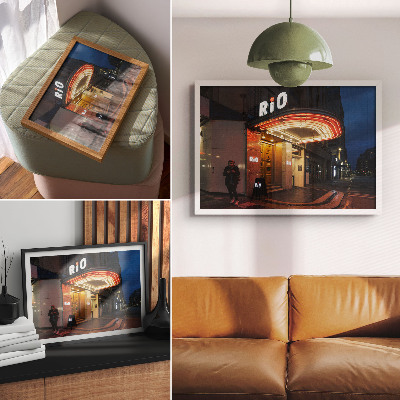 Stilren väggposter Retro bio neonljus röd kräm