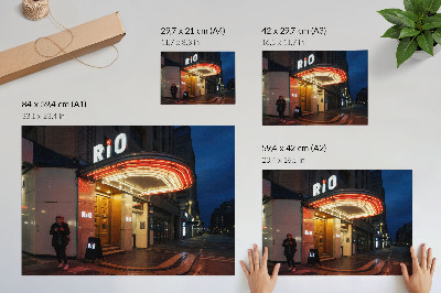Stilren väggposter Retro bio neonljus röd kräm