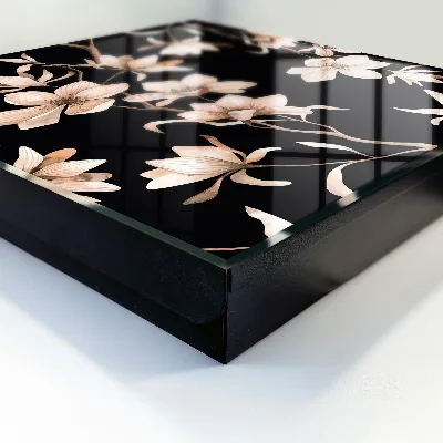 Nyckelbox Krämfärgade blommor