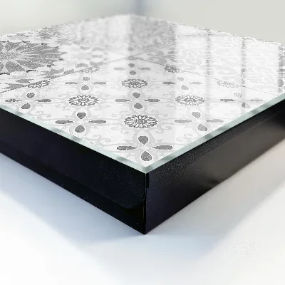 Nyckelskåp med geometriskt mönster