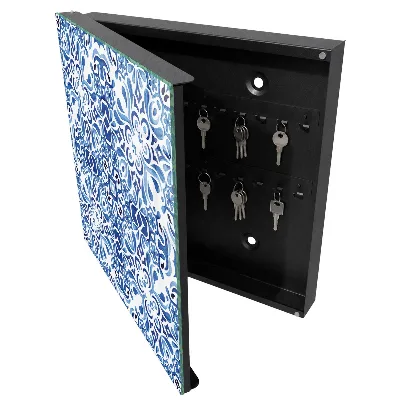 Nyckelskåp med motiv av kaklade ornament