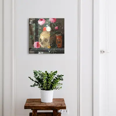 Nyckelskåp med motiv av skalle och blommor