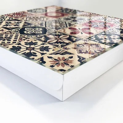 Nyckelbox i klassisk mönsterdesign