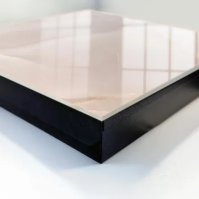 Nyckelbox i elegant textur