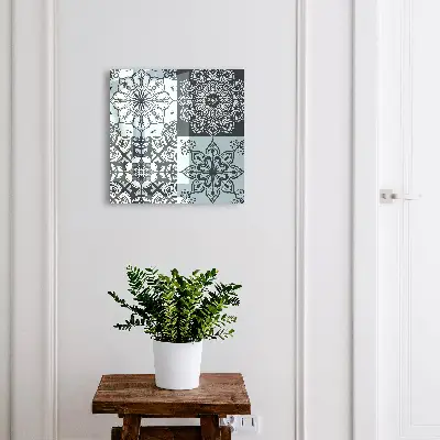 Nyckelskåp med geometriskt mönster