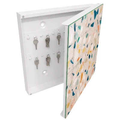 Nyckelbox med kreativ mosaikdesign