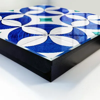 Nyckelbox med geometriskt motiv