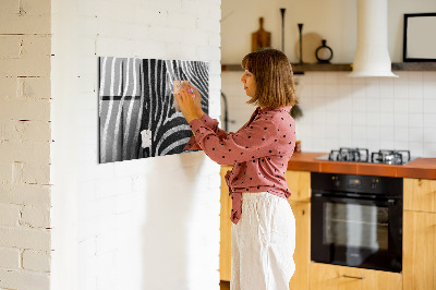 Magnetkort ovanför skrivbordet Zebra mönster