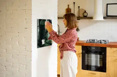 Magnetisk skrivtavla med motiv av djungelblad