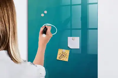 Magnetisk rittavla med geometrisk abstraktion