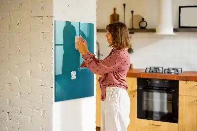 Magnetisk rittavla med geometrisk abstraktion