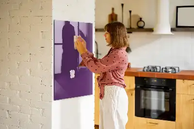 Magnetisk skrivtavla i färgen lila