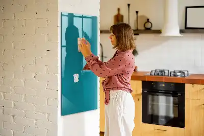 Magnetisk skrivtavla i mörkblått utförande