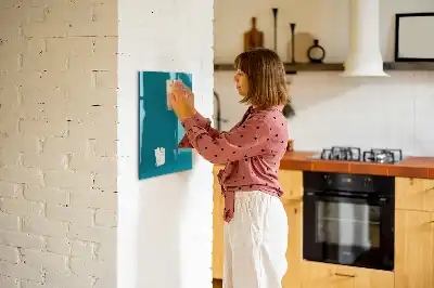 Magnetisk skrivtavla i mörkblått utförande