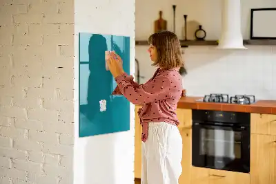 Magnetisk skrivtavla i mörkblått utförande