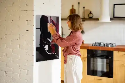 Magnetisk skrivtavla i motivet Spillt vin