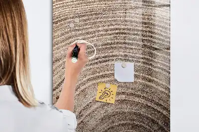 Magnetisk rittavla med motiv av trädets årsringar