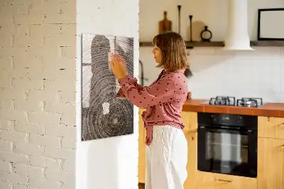 Magnetisk rittavla med motiv av trädets årsringar
