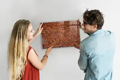 Magnetisk rittavla motiv med gammal tegelvägg