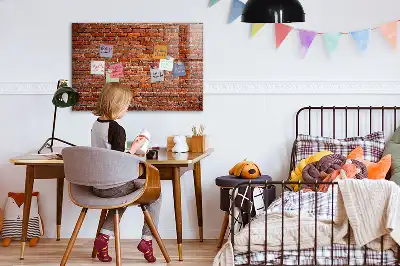 Magnetisk rittavla motiv med gammal tegelvägg