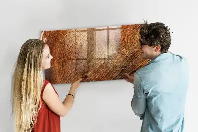 Magnetisk tavla med penna motiv av gammal trädstam