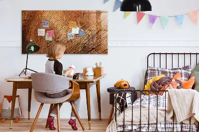Magnetisk tavla med penna motiv av gammal trädstam