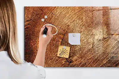 Magnetisk tavla med penna motiv av gammal trädstam