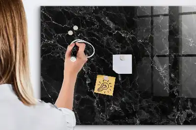 Magnetisk rittavla i dekor av mörk marmor
