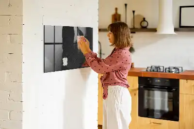 Magnetisk tavla med penna mörk klippa
