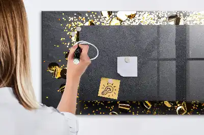 Magnetisk tavla med tillhörande penna och guldkonfetti