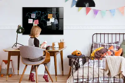 Magnetisk rittavla med motiv av världskartans konturer