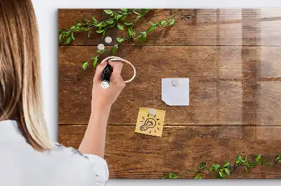 Magnetisk tavla med penna i rustikt trä