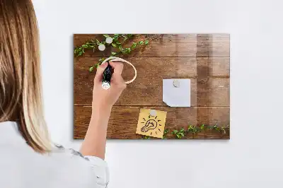 Magnetisk tavla med penna i rustikt trä