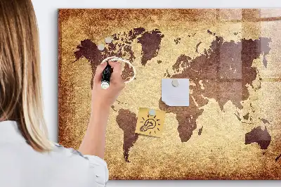 Magnetisk tavla med motiv av en gammal världskarta och inkluderad penna
