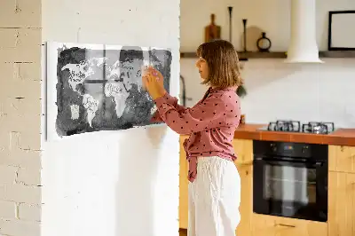 Magnetisk rittavla med motiv av retro världskarta