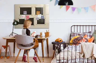 Magnetisk tavla med penna retroramar