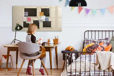 Magnetisk tavla med penna retroramar