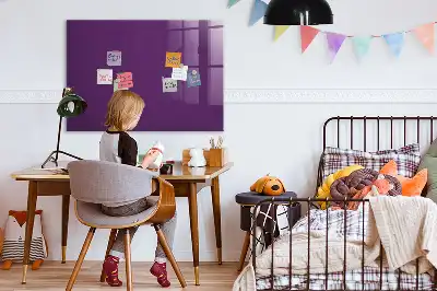 Magnetisk tavla med penna i färgen lila