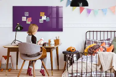 Magnetisk tavla med penna i färgen lila