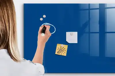 Magnetisk tavla med penna i mörkblått utförande