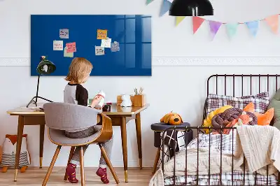 Magnetisk tavla med penna i mörkblått utförande