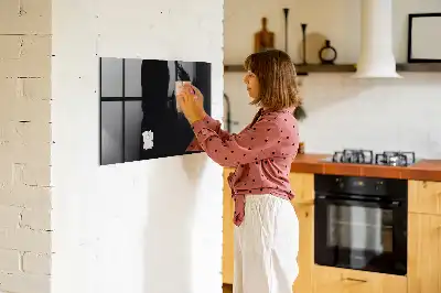 Magnetisk tavla med penna i svart färg